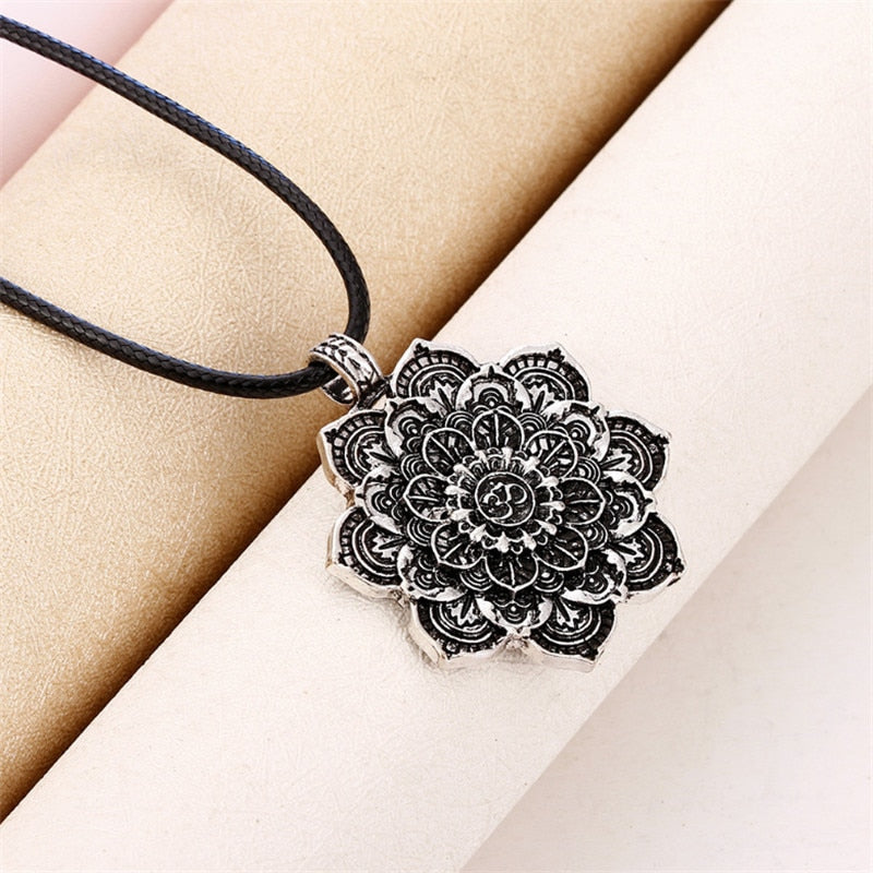 Vintage Mandala Lotus Flower Pendant Necklaces For Women